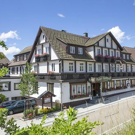 Hotel Hirsch Baiersbronn Bagian luar foto